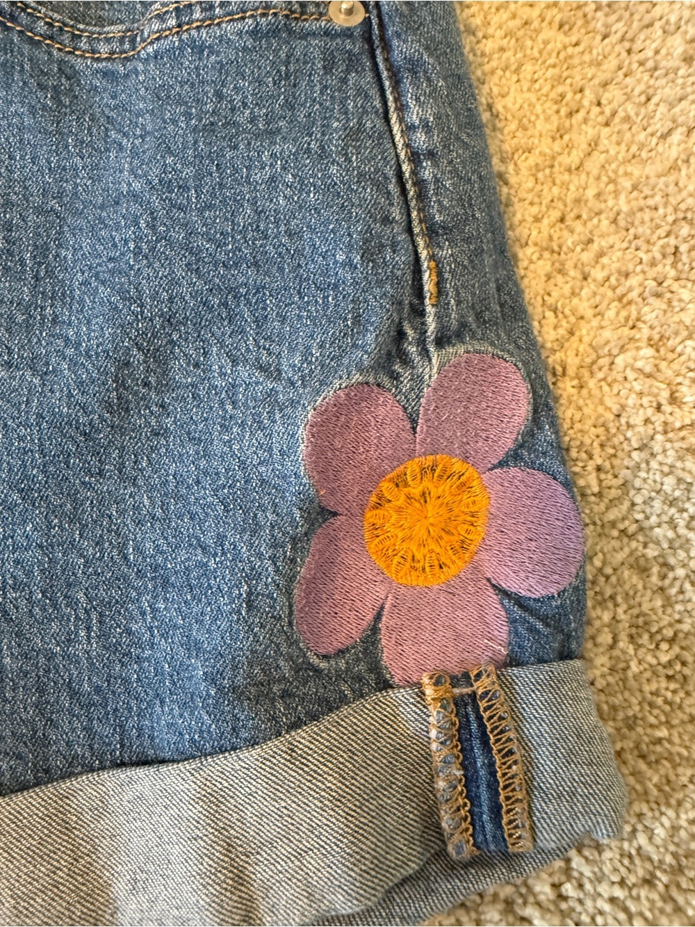 Flower-patch Denim Shorts - Picture 4 of 7